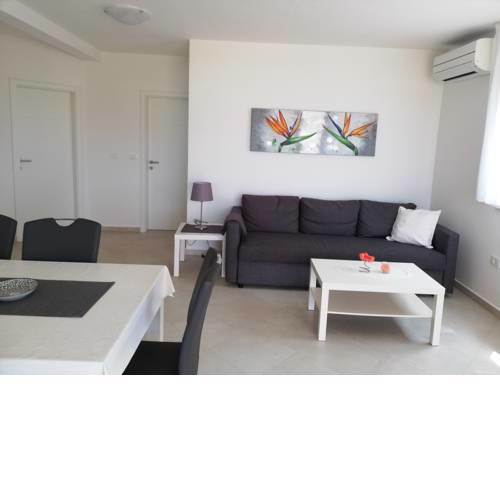 Apartments Oleander Lovrečica