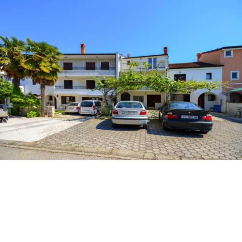 Apartments Romano (70661)