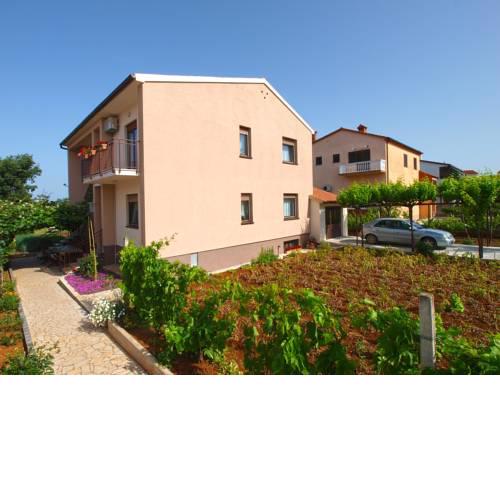 Apartments Silvano 1563
