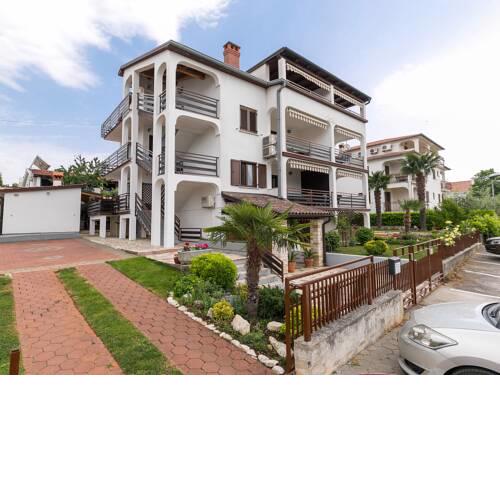 Apartments Špadići