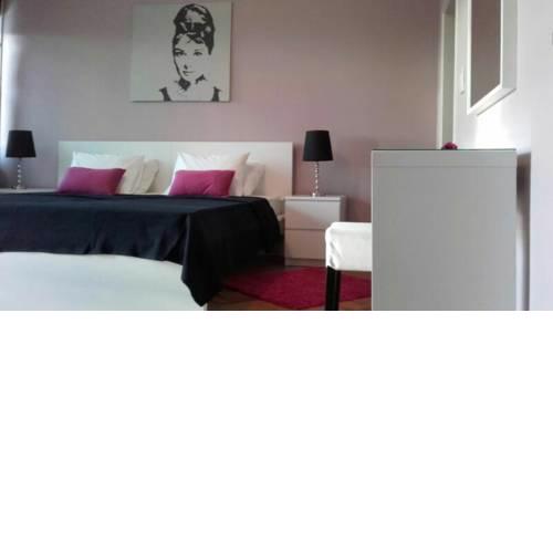 Apartments Stone House Buzolic
