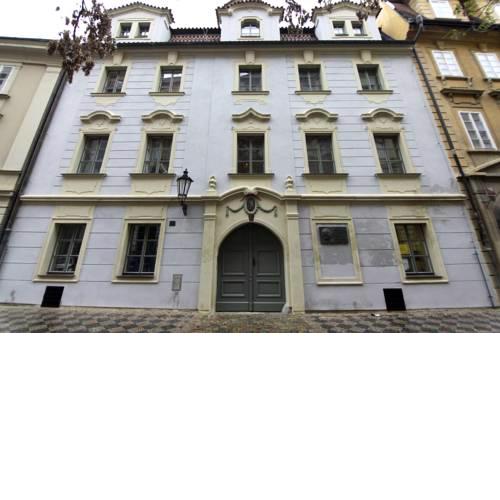 Apartments U Obecniho Dvora