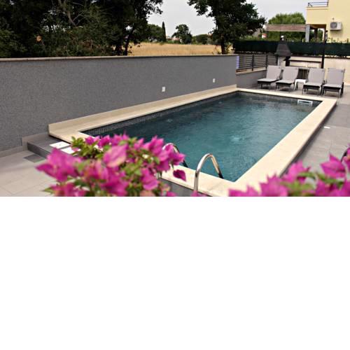 Apartments Veli vrh