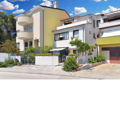 Apartments Veruda 216