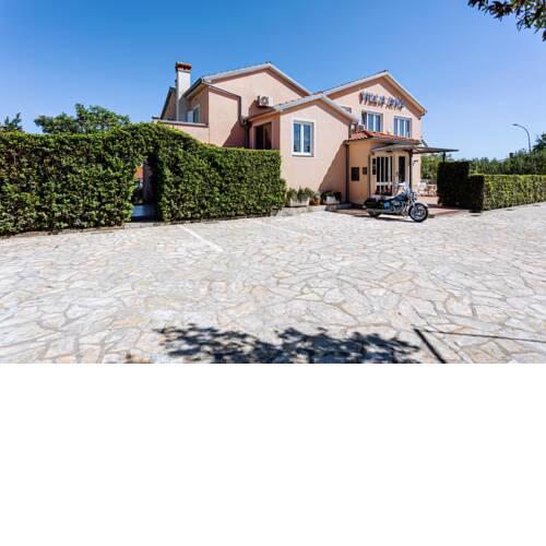 Apartments Villa Ana