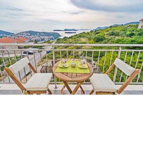 Apartments Villa Dadić