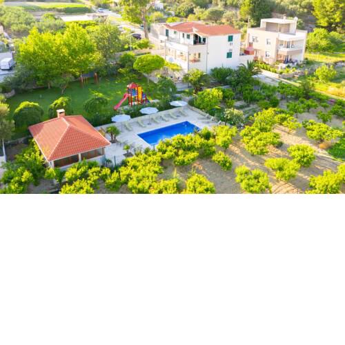 Apartments Villa Dvori Viškovi