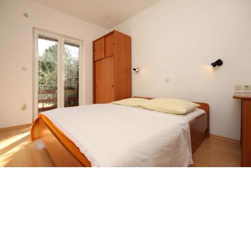Apartments with a parking space Brela, Makarska - 789
