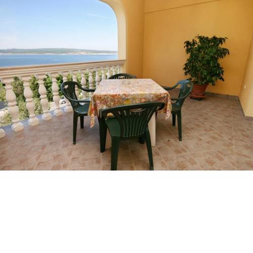 Apartments with a parking space Crikvenica - 5532