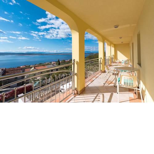 Apartments with a parking space Dramalj, Crikvenica - 5592