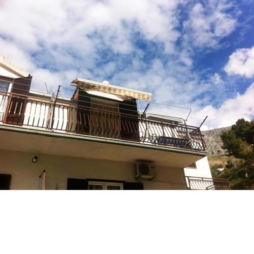Apartments with a parking space Dugi Rat, Omis - 11443