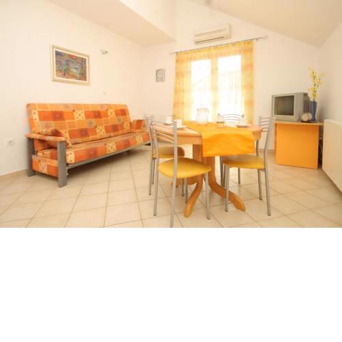 Apartments with a parking space Hvar - 8794