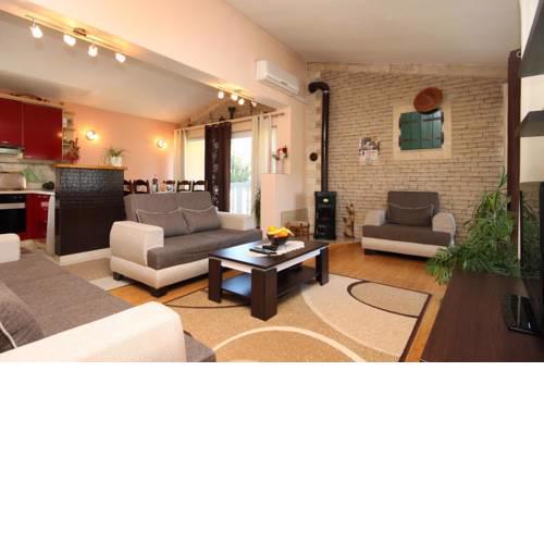 Apartments with a parking space Jelsa, Hvar - 8777
