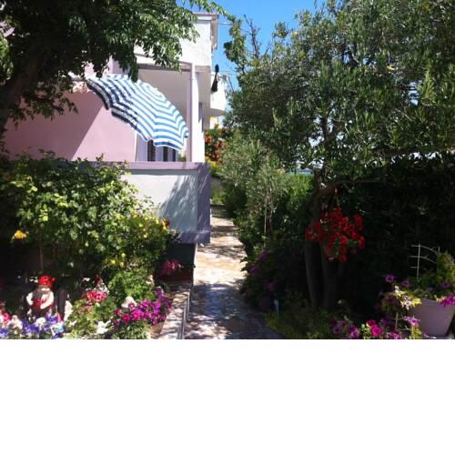 Apartments with a parking space Kampor, Rab - 4985