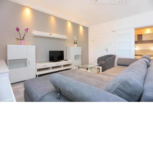 Apartments with a parking space Makarska - 18213