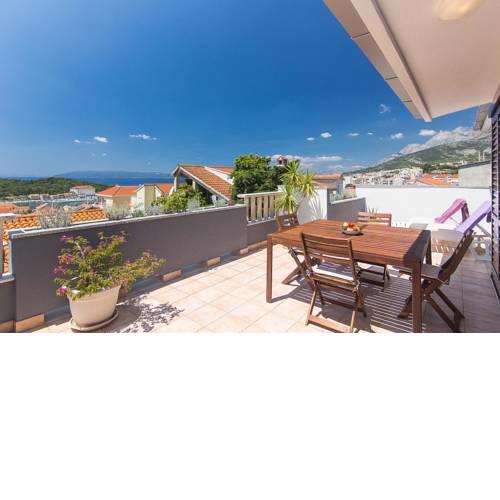 Apartments with a parking space Makarska - 512