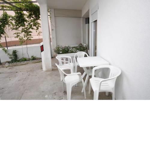 Apartments with a parking space Makarska - 6696