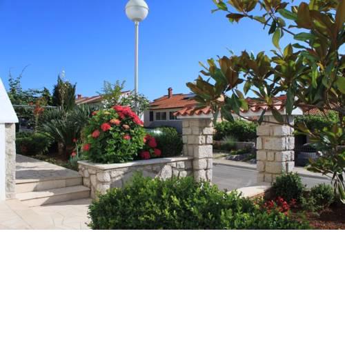 Apartments with a parking space Mali Losinj (Losinj) - 8024