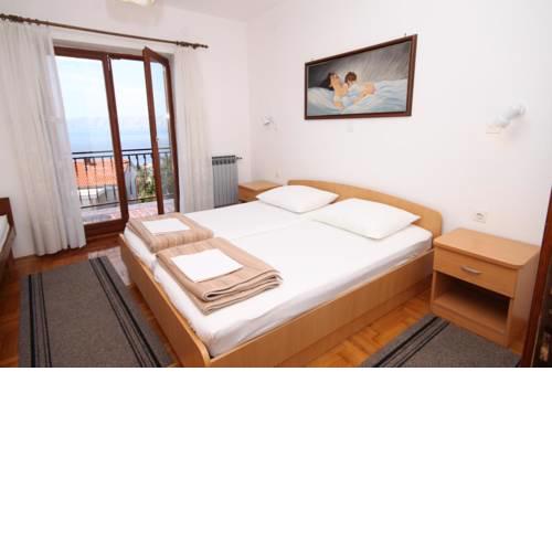 Apartments with a parking space Novi Vinodolski - 6567