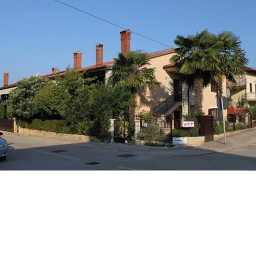 Apartments with a parking space Novigrad - 2551