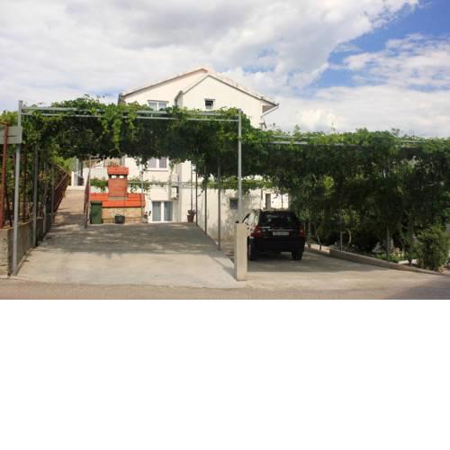 Apartments with a parking space Orebic, Peljesac - 10156