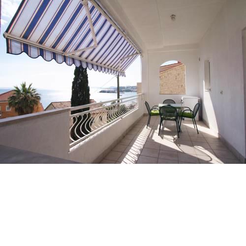 Apartments with a parking space Podstrana, Split - 16051