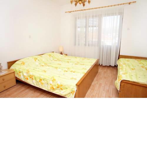 Apartments with a parking space Seget Vranjica, Trogir - 5966