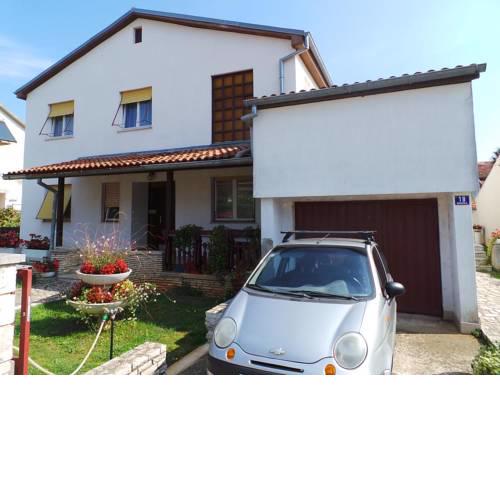 Apartments with a parking space Valbandon, Fazana - 15386