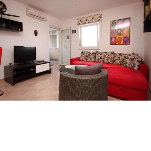Apartments with a parking space Valbandon, Fazana - 7258