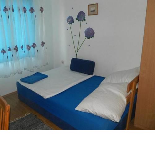 Apartments with a parking space Vir - Lozice, Vir - 16929