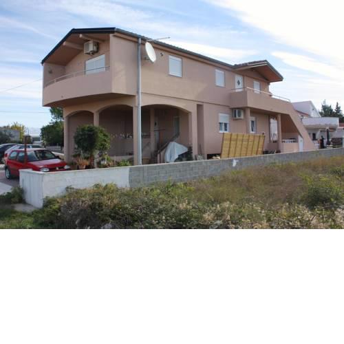 Apartments with a parking space Vrsi - Mulo, Zadar - 5765