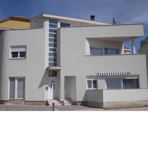 Apartments with a parking space Zadar - 15261