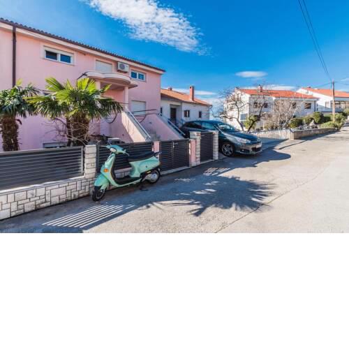 Apartments with WiFi Crikvenica - 18266