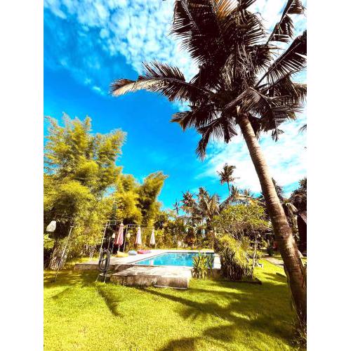 Apit Lawang Villas & Resto