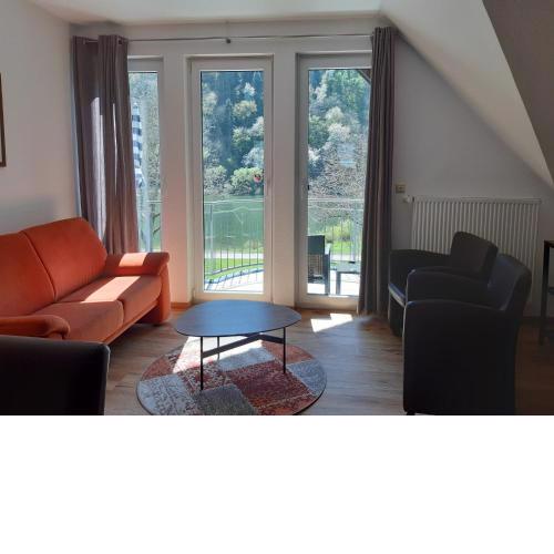 App 4 Pers 2 Schlafzimmer mit eigenen Badezimmer 2 Balkonen alle mit Moselblick