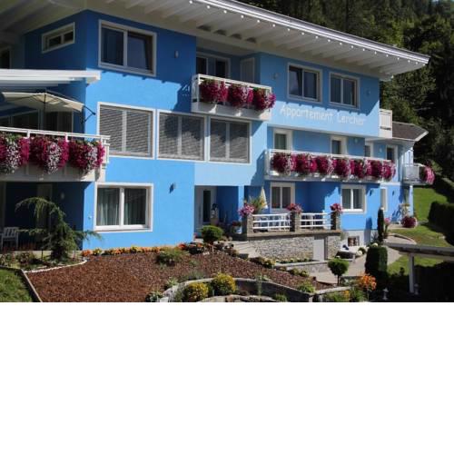 Appartement 4 mit 2 Schlafzimmern und Balkon