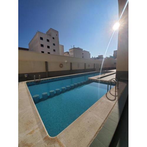 Appartement proche plage avec piscine en centre ville