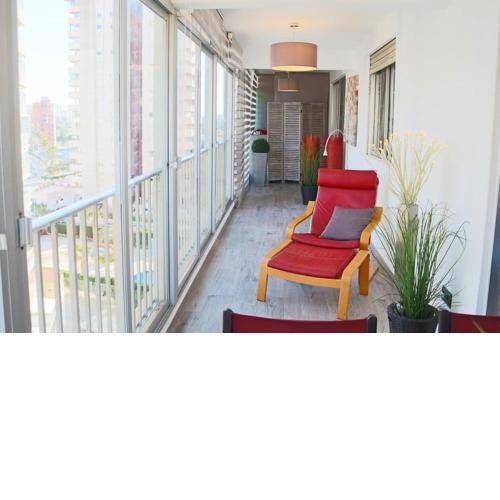 Appartement Rosa N&B met Groot Terras met Zeezicht -70m van Strand