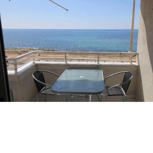 Appartment front of Los Locos beach