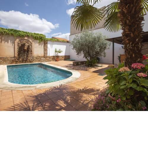 Appealing Cottage in Ciudad Real with Private Pool