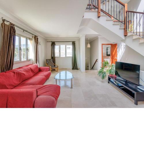 Appealing holiday home in Cruce de Arinaga with terrace