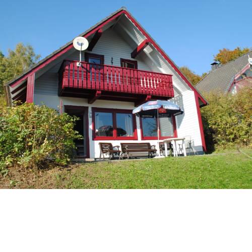 Appealing Holiday Home with Garden, Terrace, Tennis Court