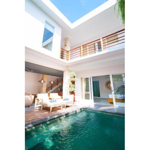 Apple Villa & Suite Seminyak