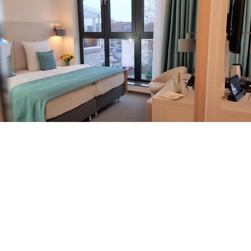 Apricot Hotel