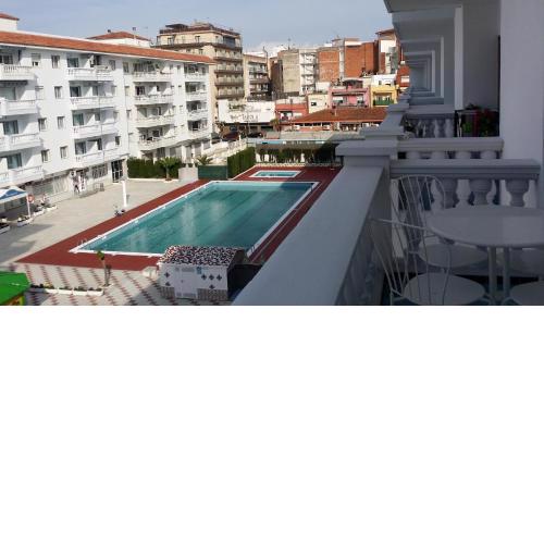 Apt 200 meters from the beach id