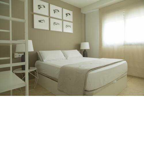 Apt Boutique - La Estrella
