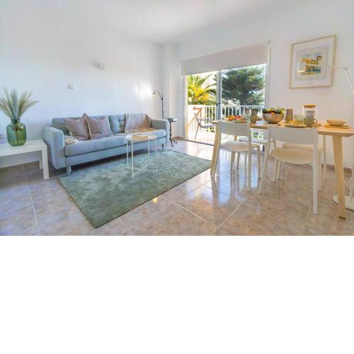 Aqua Vista Apartment with Pool