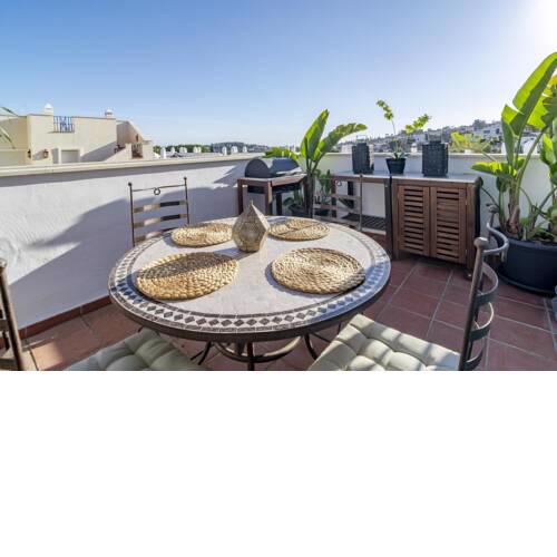 AR23- 3 bedroom apartment amazing views