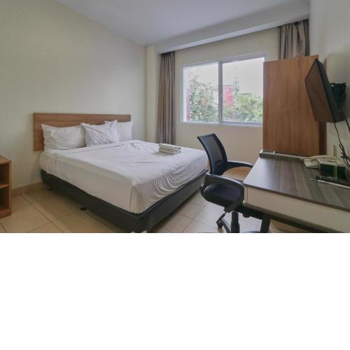 Aranis Hotel