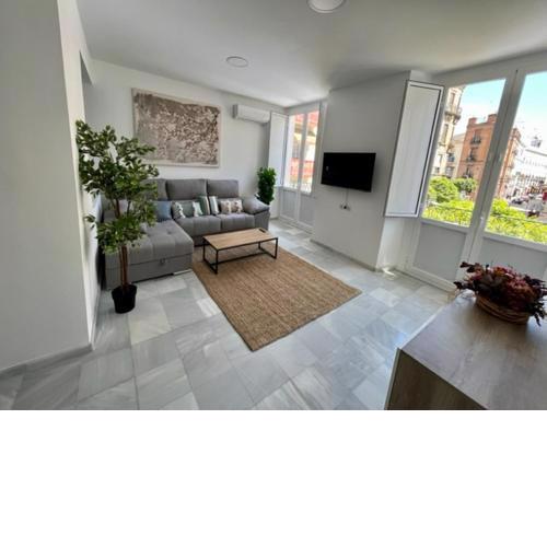 Arenal 3br apartment, 300 mtrs from Cathedral